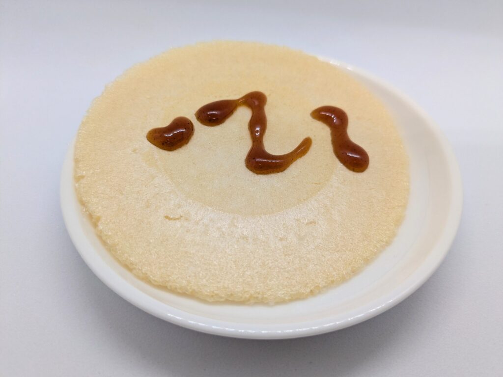 復刻ソースせんべいのソースをつけたせんべい