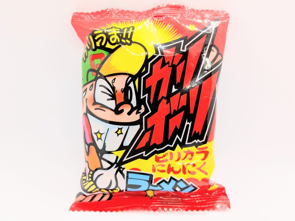 ガリボリラーメン ピリカラにんにくの正面